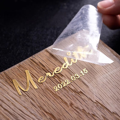 Dobra cena. Niestandardowe logo holograficzne w rzeźbie Złota pieczętowanie naklejka winylowa 50ml Świeczka zapachowa i etykieta butelki perfum w Internecie
